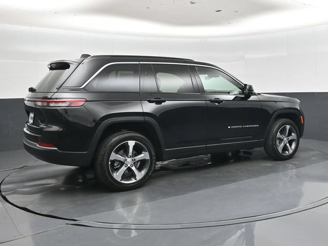 New 2026 Jeep Grand Cherokee Limited AWD/4WD image 3