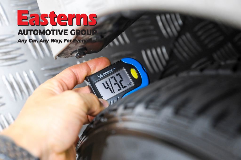 Used 2020 Toyota Prius Prime XLE image 27