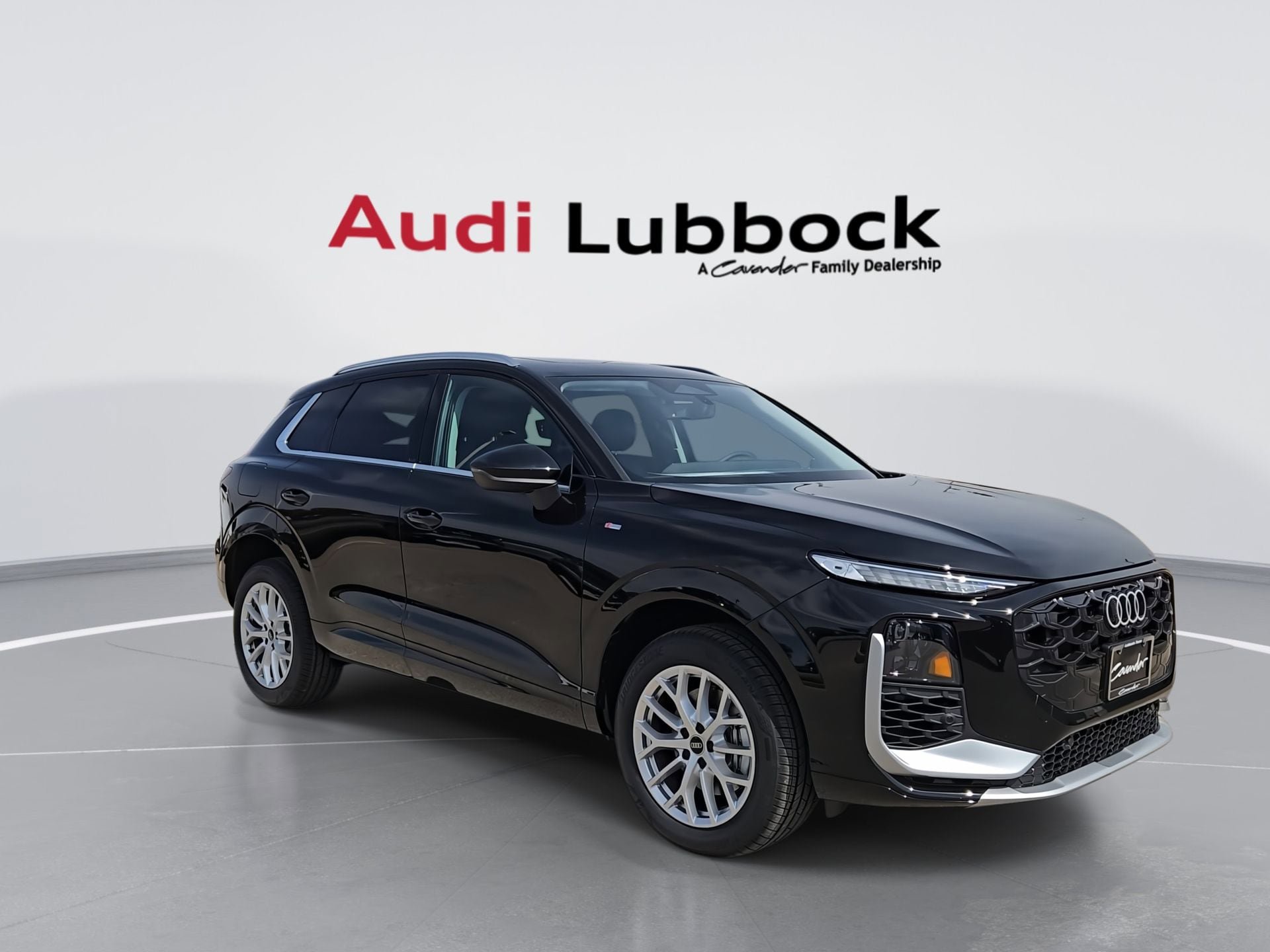 New 2026 Audi Q3 quattro 2.0T AWD/4WD image 2