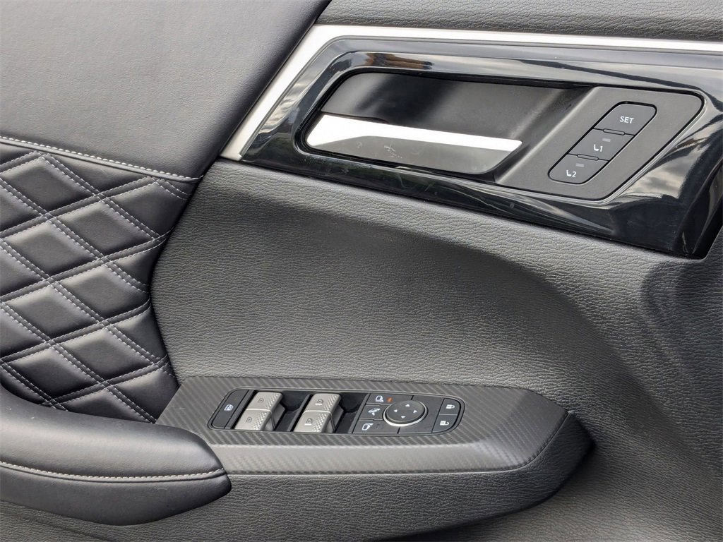 Used 2024 Mitsubishi Outlander SEL image 17