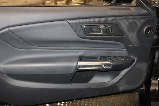 Used 2025 Ford Mustang GT Premium image 11