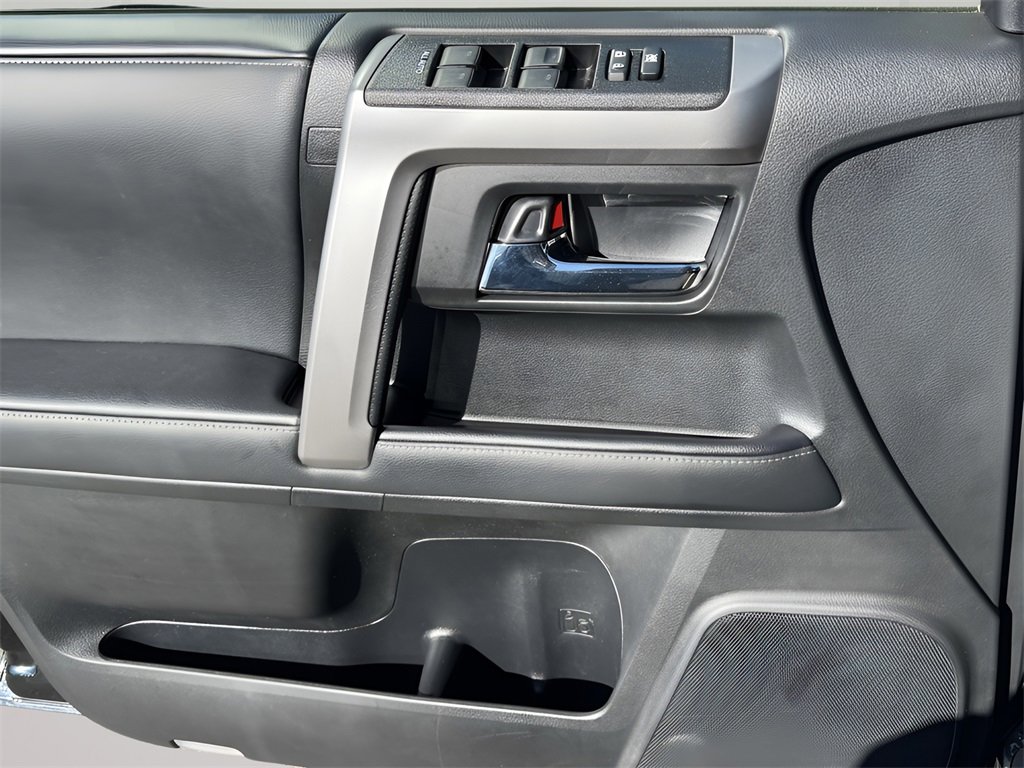 Used 2020 Toyota 4Runner SR5 image 13