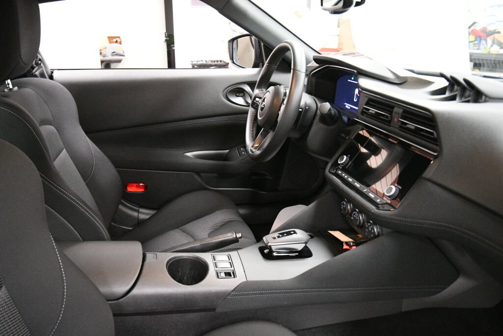 Used 2025 Nissan Z Sport w/ Floor Mat Package RWD image 24