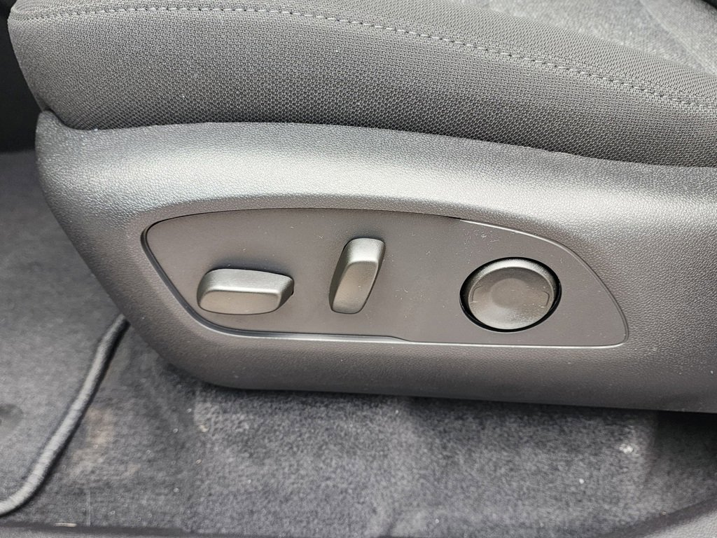 New 2026 GMC Acadia Elevation image 17