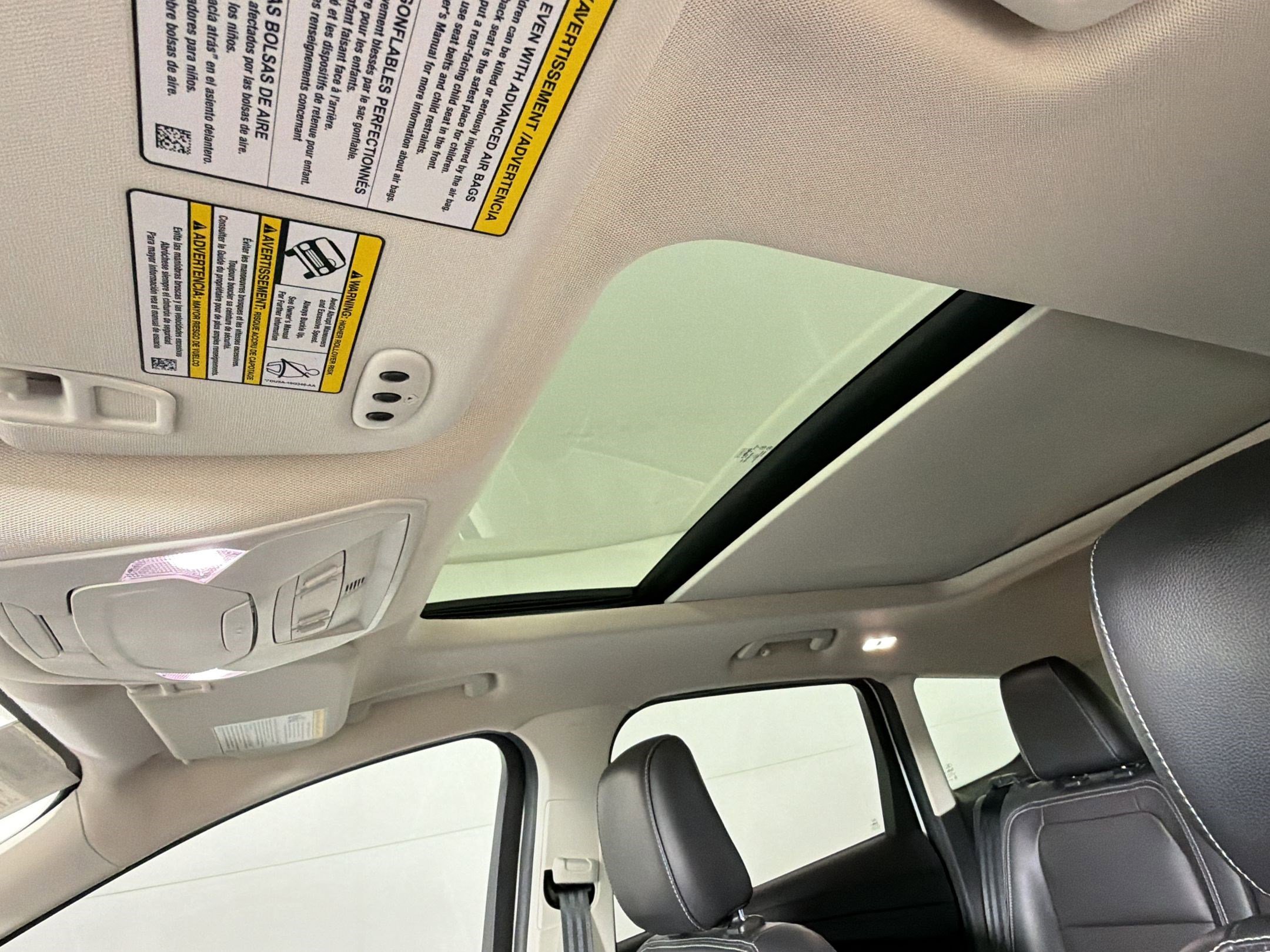 Used 2019 Ford Escape Titanium image 16