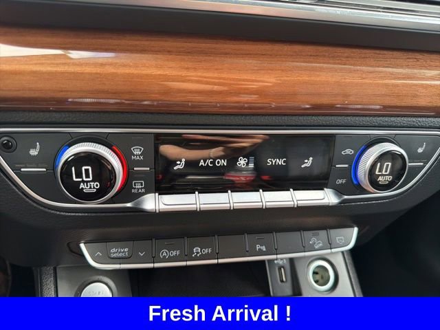 Used 2022 Audi Q5 2.0T Premium w/ Convenience Package image 7
