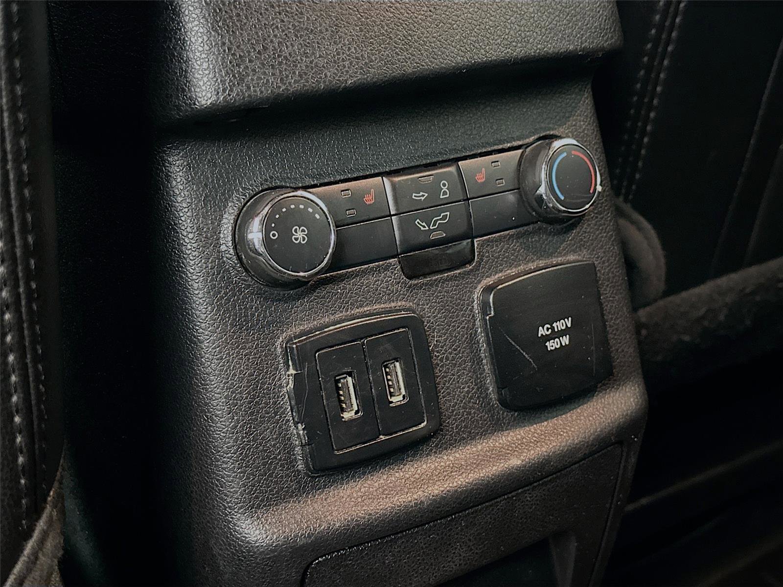 Used 2017 Ford Explorer Limited image 34