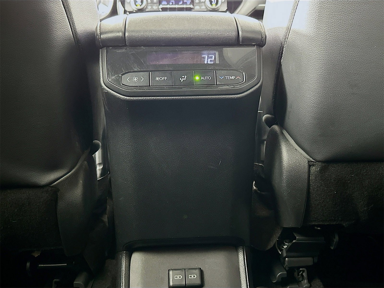 Certified 2023 Toyota Highlander XSE image 25