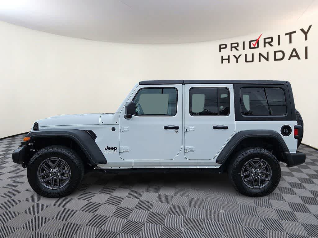 Used 2025 Jeep Wrangler Unlimited Sport AWD/4WD image 7