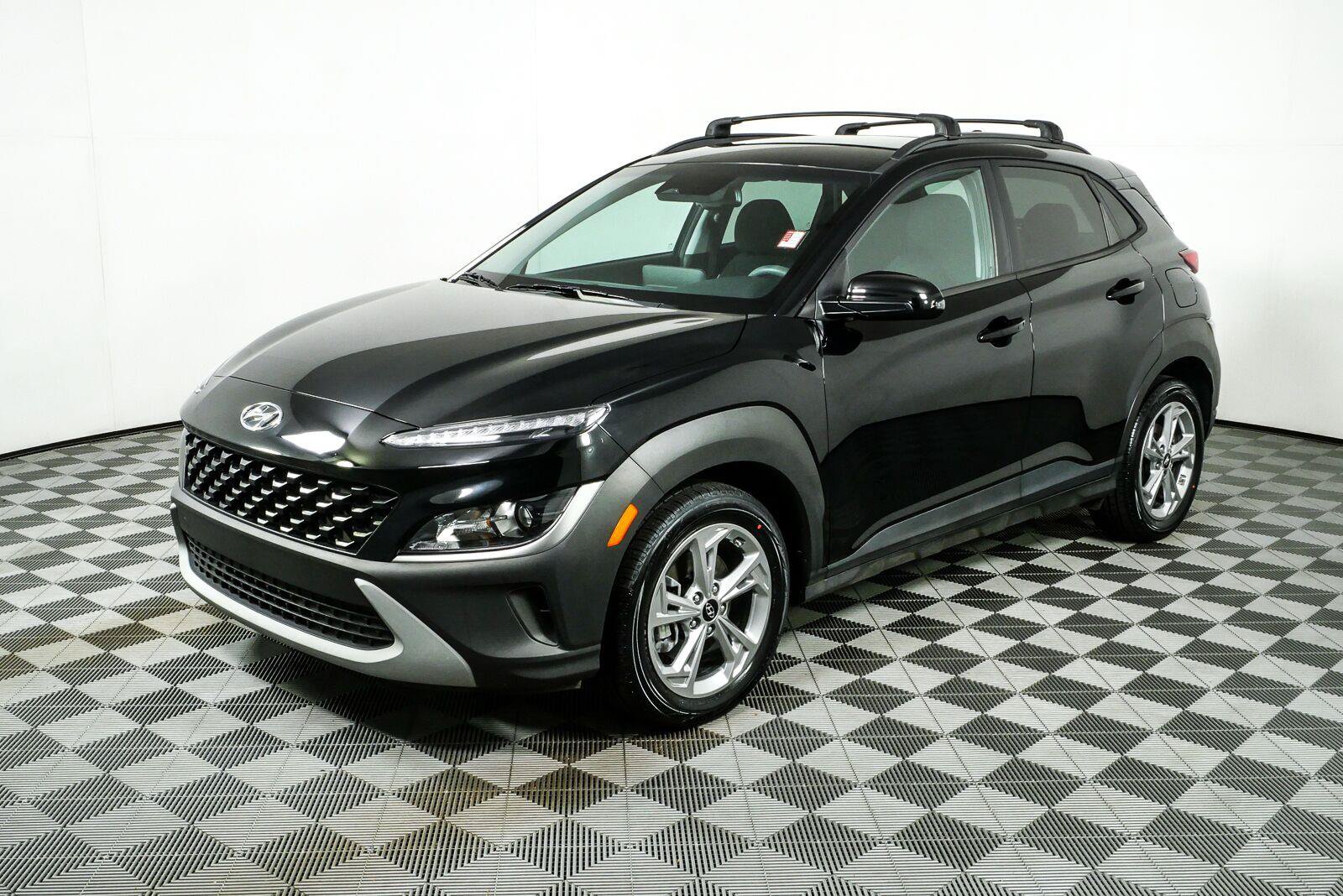 Used 2023 Hyundai Kona SEL AWD/4WD image 24