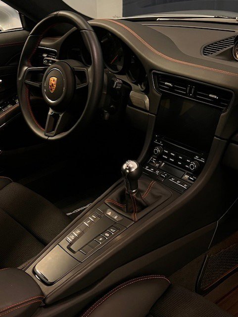 Used 2018 Porsche 911 GT3 image 33