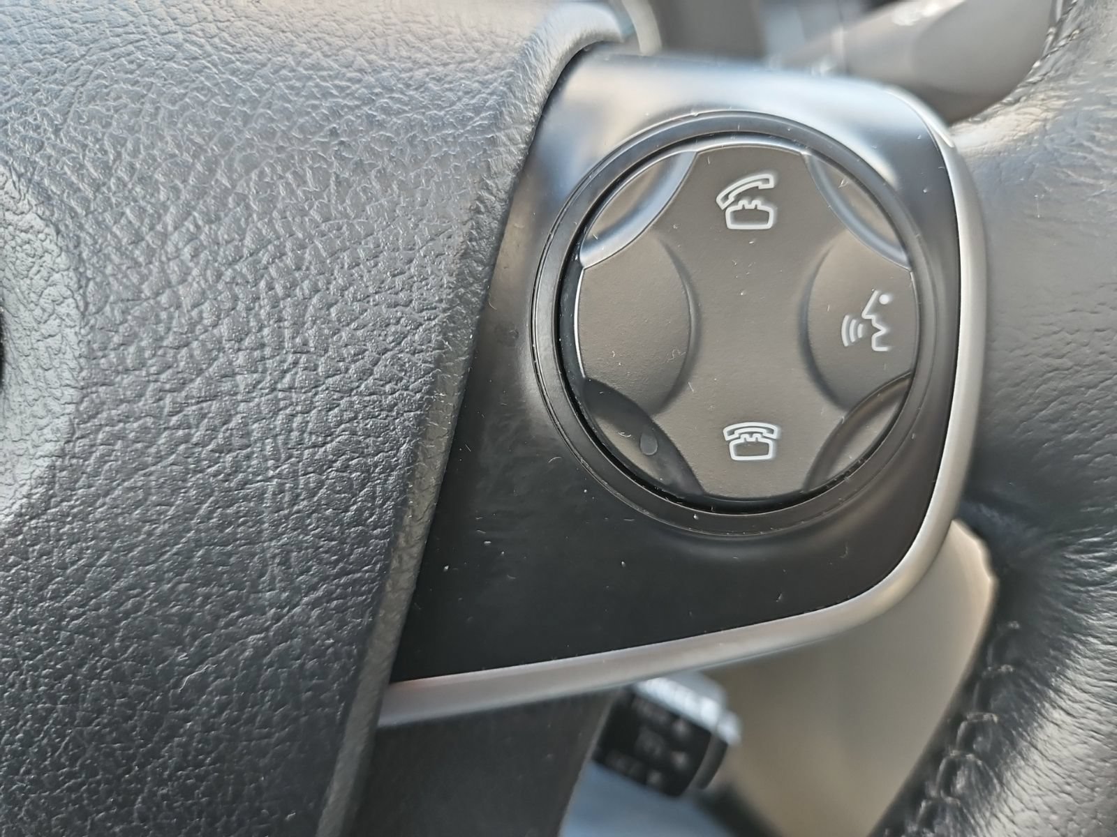 Used 2013 Toyota Camry XLE w/ Leather Pkg FWD image 29