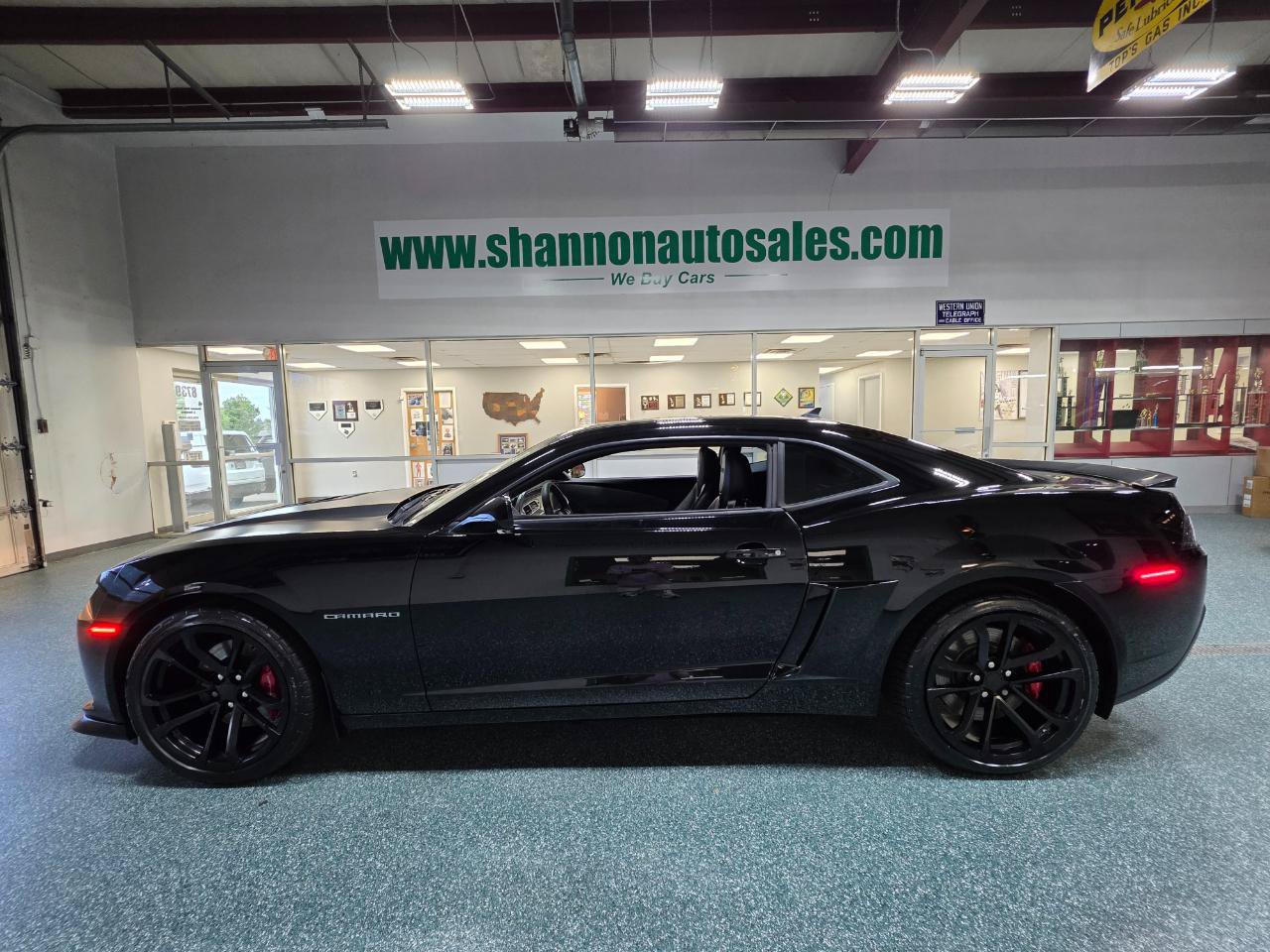 Used 2014 Chevrolet Camaro SS w/ SS Performance Package RWD image 11