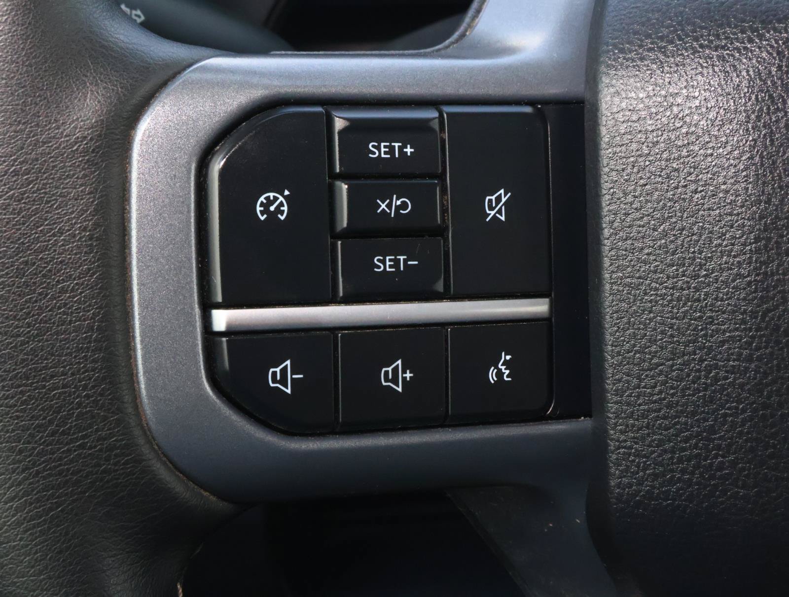 Used 2026 Ford F250 Lariat AWD/4WD image 25