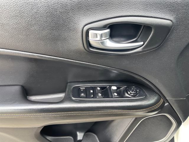 Used 2020 Jeep Compass Limited image 25