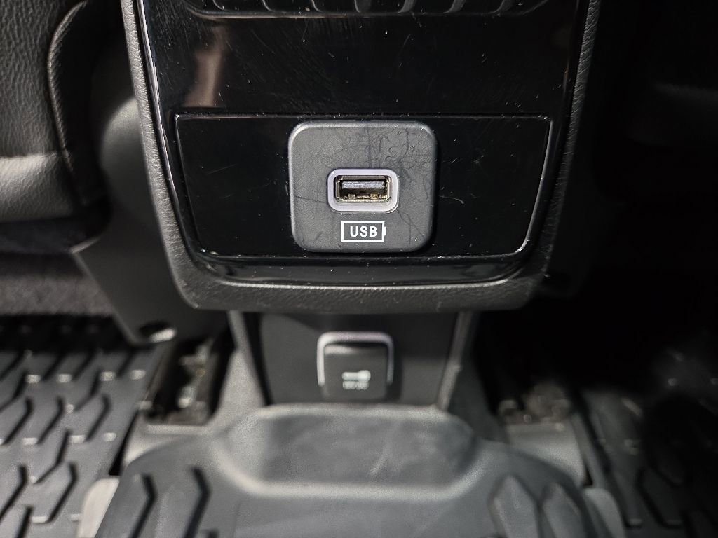 Used 2024 Jeep Compass Limited AWD/4WD image 32