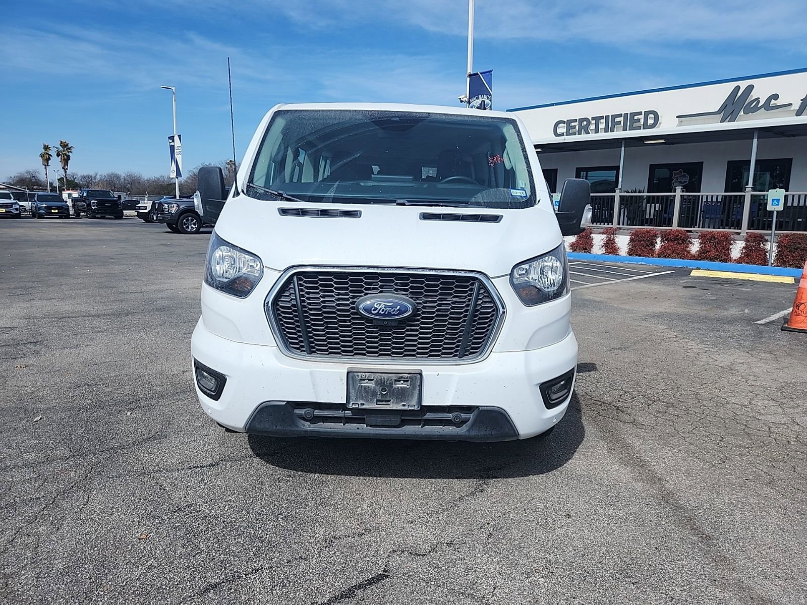 Used 2023 Ford Transit 350 XLT image 9