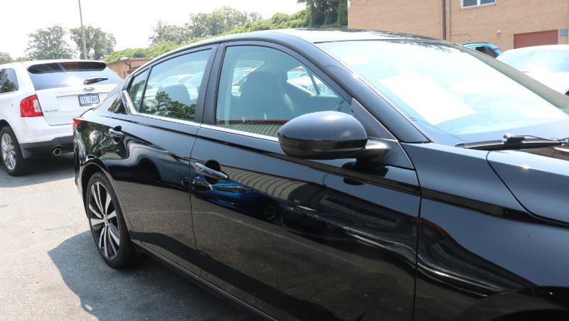 Used 2020 Nissan Altima 2.5 SR FWD image 8