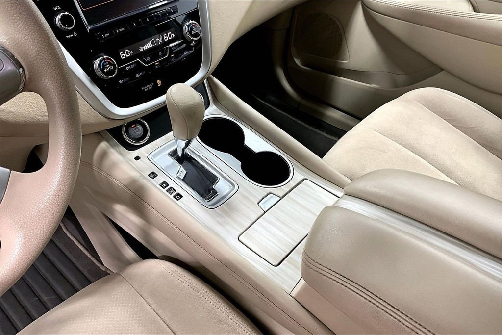 Used 2016 Nissan Murano S image 16