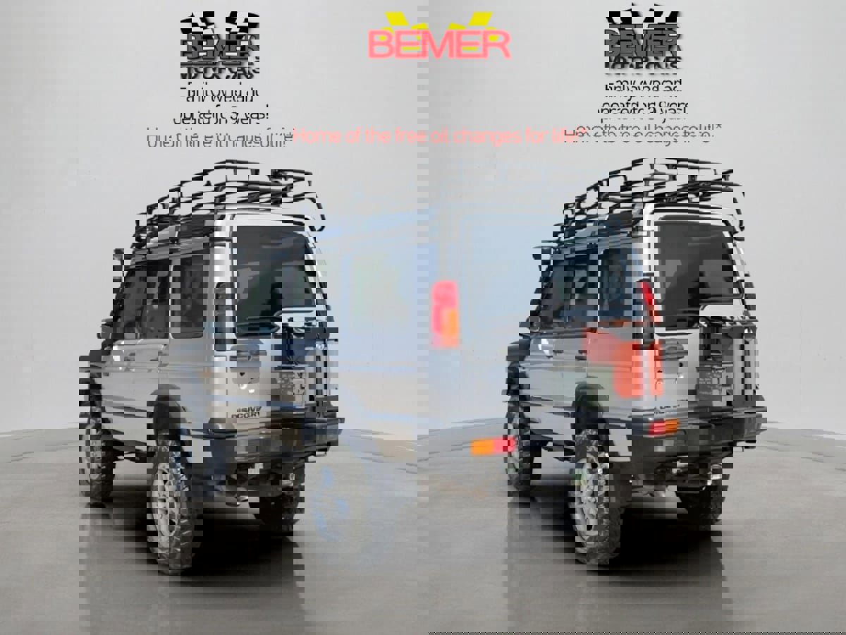 Used 2004 Land Rover Discovery SE image 3