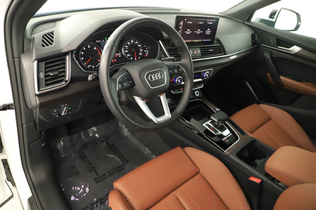Certified 2024 Audi Q5 2.0T Premium w/ Convenience Package AWD/4WD image 15