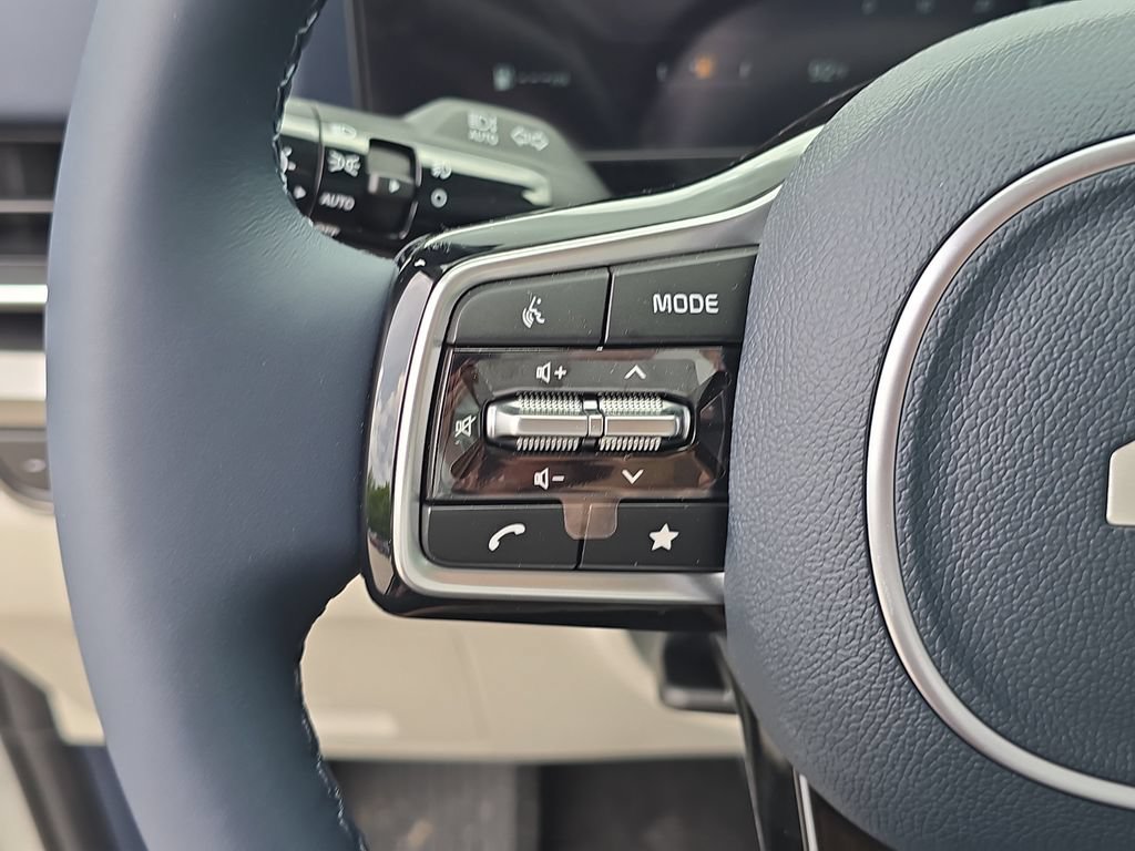 New 2026 Kia Carnival SX Prestige FWD image 32