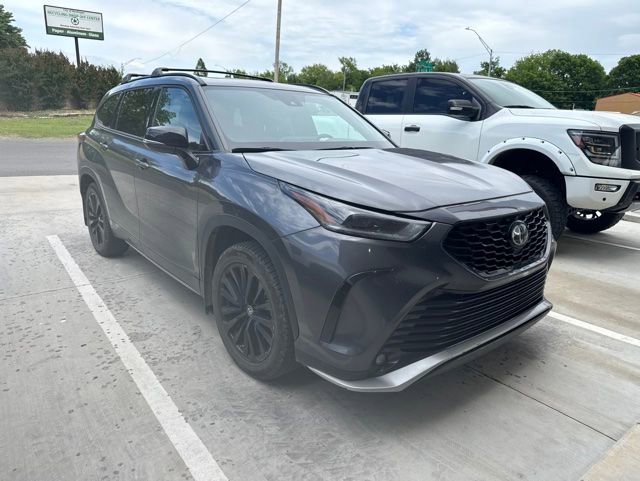 Used 2023 Toyota Highlander XSE