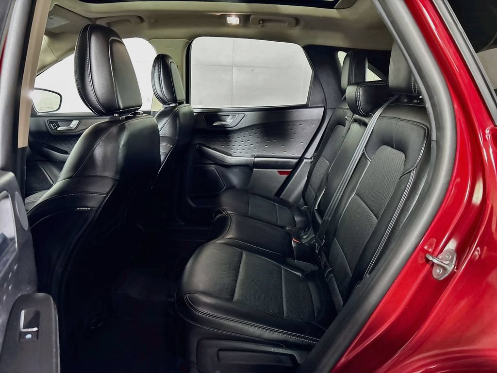 Used 2020 Ford Escape Titanium AWD/4WD image 21