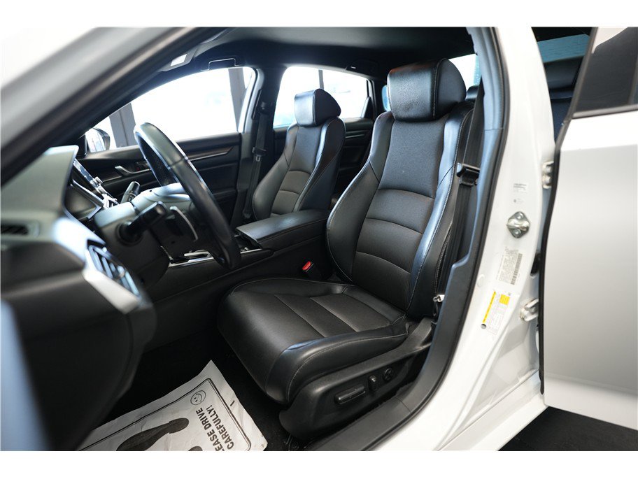 Used 2018 Honda Accord Sport image 11