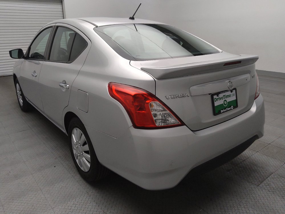 Used 2019 Nissan Versa SV FWD image 5