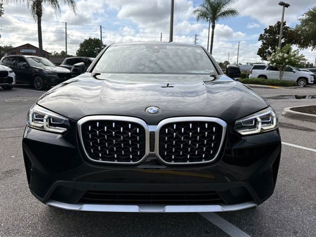 Used 2025 BMW X4 xDrive30i w/ Premium Package AWD/4WD image 8