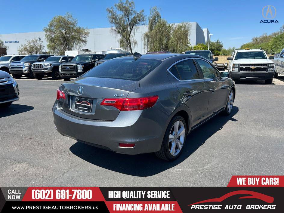 Used 2013 Acura ILX w/ Premium Package FWD image 4