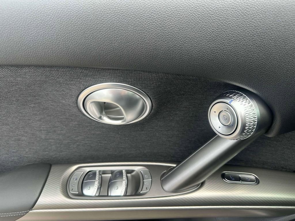 New 2025 Genesis GV60 Advanced image 14