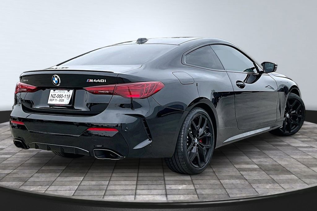 Used 2026 BMW 440i xDrive Coupe w/ Premium Package image 22