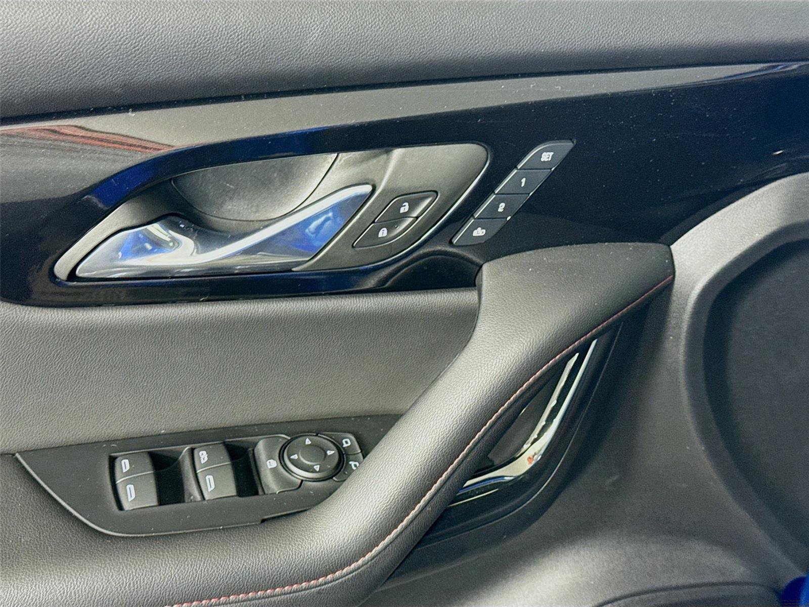 Used 2024 Chevrolet Blazer RS w/ Enhanced Convenience Package image 12