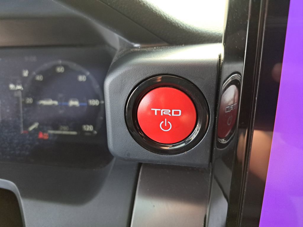 Certified 2024 Toyota Tacoma TRD Off-Road image 26