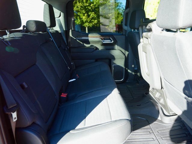 Used 2022 GMC Sierra 1500 Elevation w/ LPO, Elevation Black Package image 10