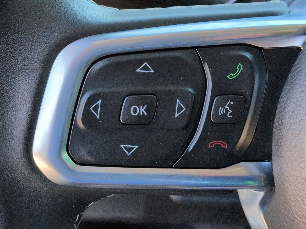 Used 2020 Jeep Gladiator Sport w/ Quick Order Package 24S image 11