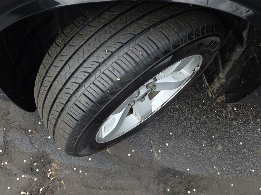 Used 2014 Dodge Challenger SXT Plus image 10