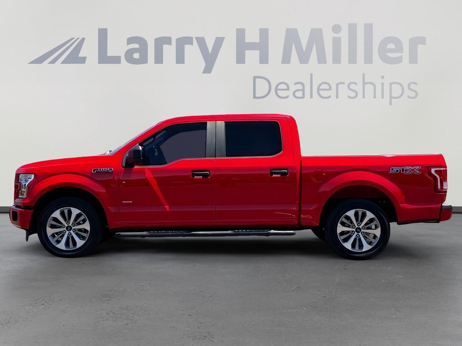 Used 2017 Ford F150 XL w/ Equipment Group 101A Mid RWD image 2