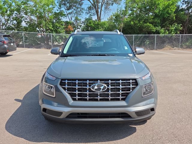 New 2026 Hyundai Venue SEL FWD image 3