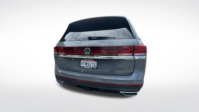 Certified 2025 Volkswagen Atlas SE FWD image 8