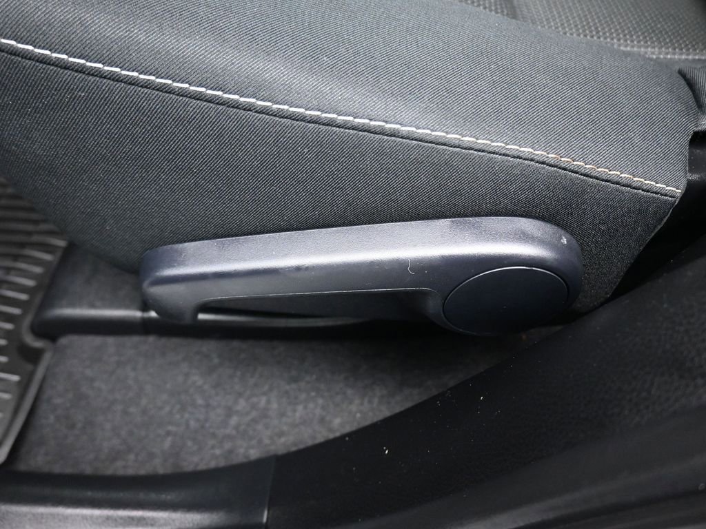 Used 2018 Toyota RAV4 XLE w/ Plus Extra Value Package image 31