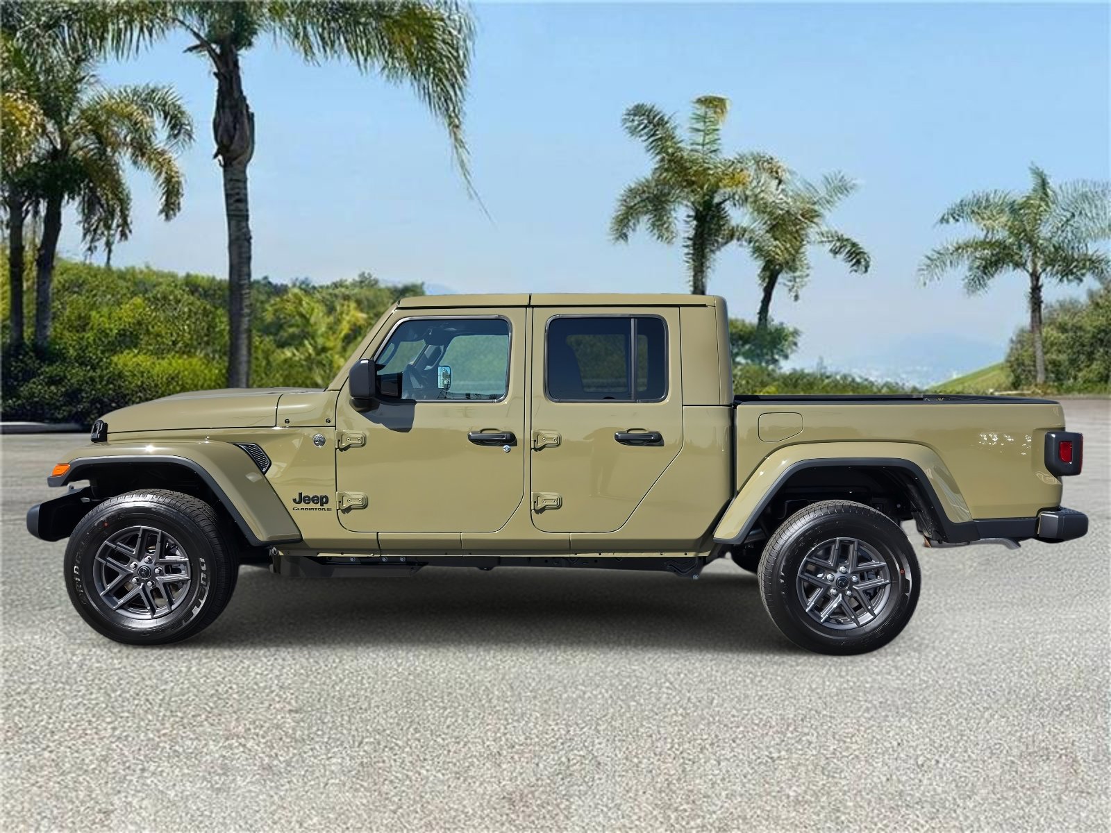 New 2026 Jeep Gladiator Sport image 2
