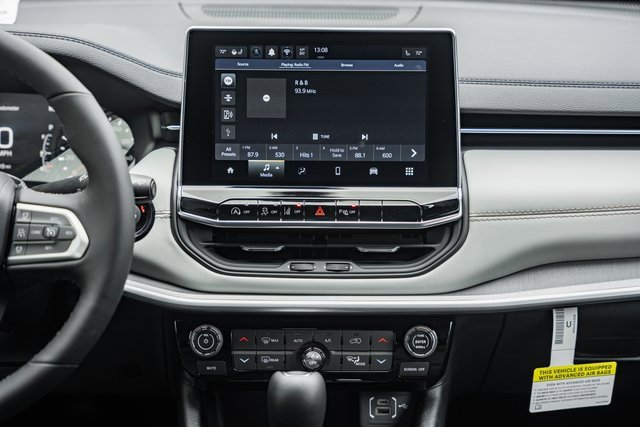 New 2026 Jeep Compass Limited image 23