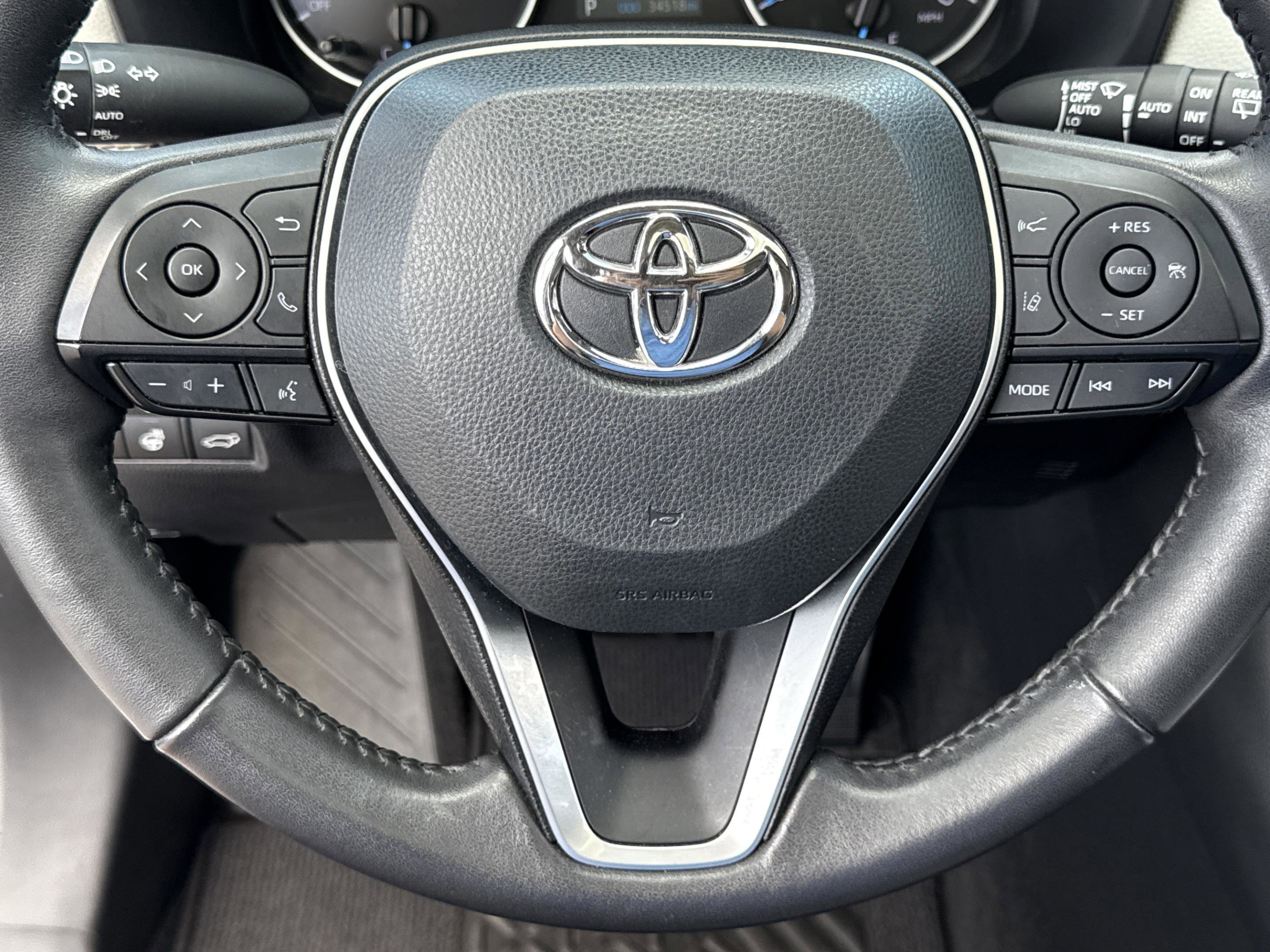 Used 2022 Toyota RAV4 XLE w/ Convenience Package AWD/4WD image 18