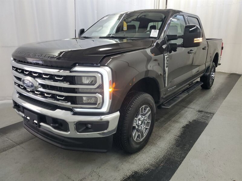 Used 2025 Ford F350 Lariat AWD/4WD image 1