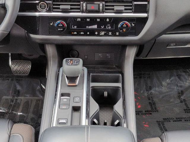 Certified 2022 Nissan Pathfinder SL w/ SL Premium Package FWD image 20