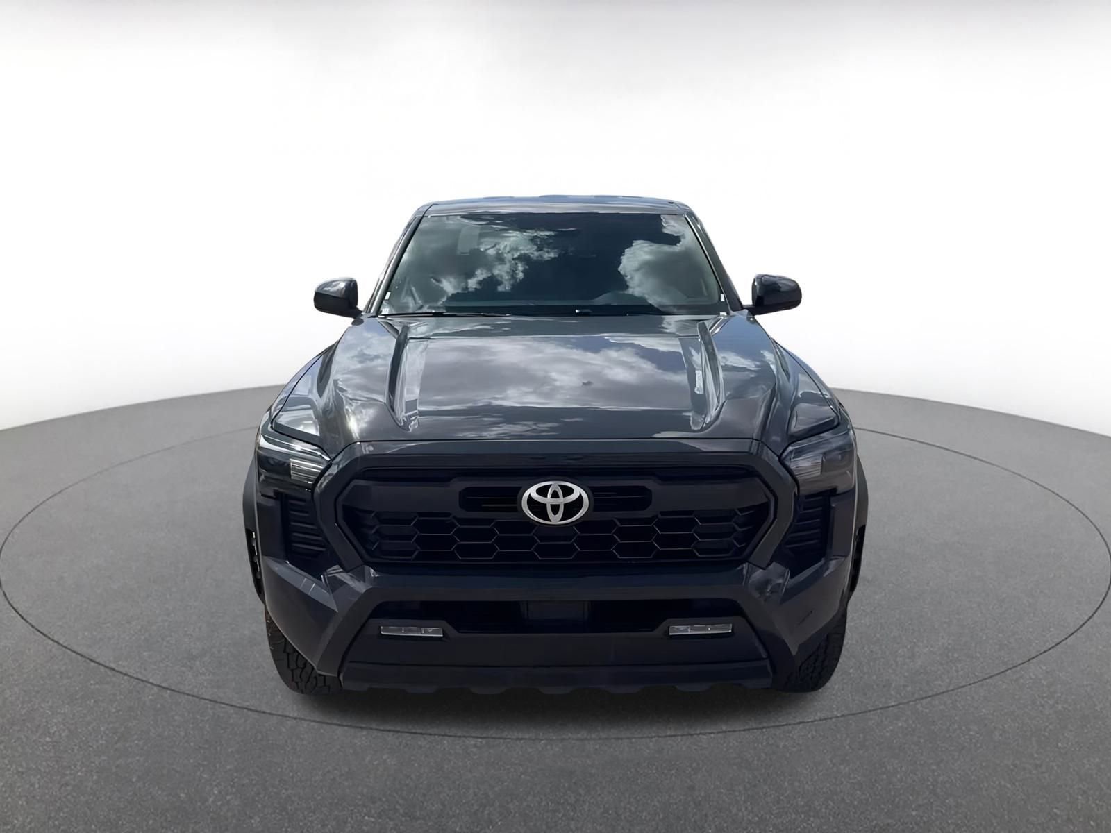 Used 2025 Buick Envista Sport Touring image 4