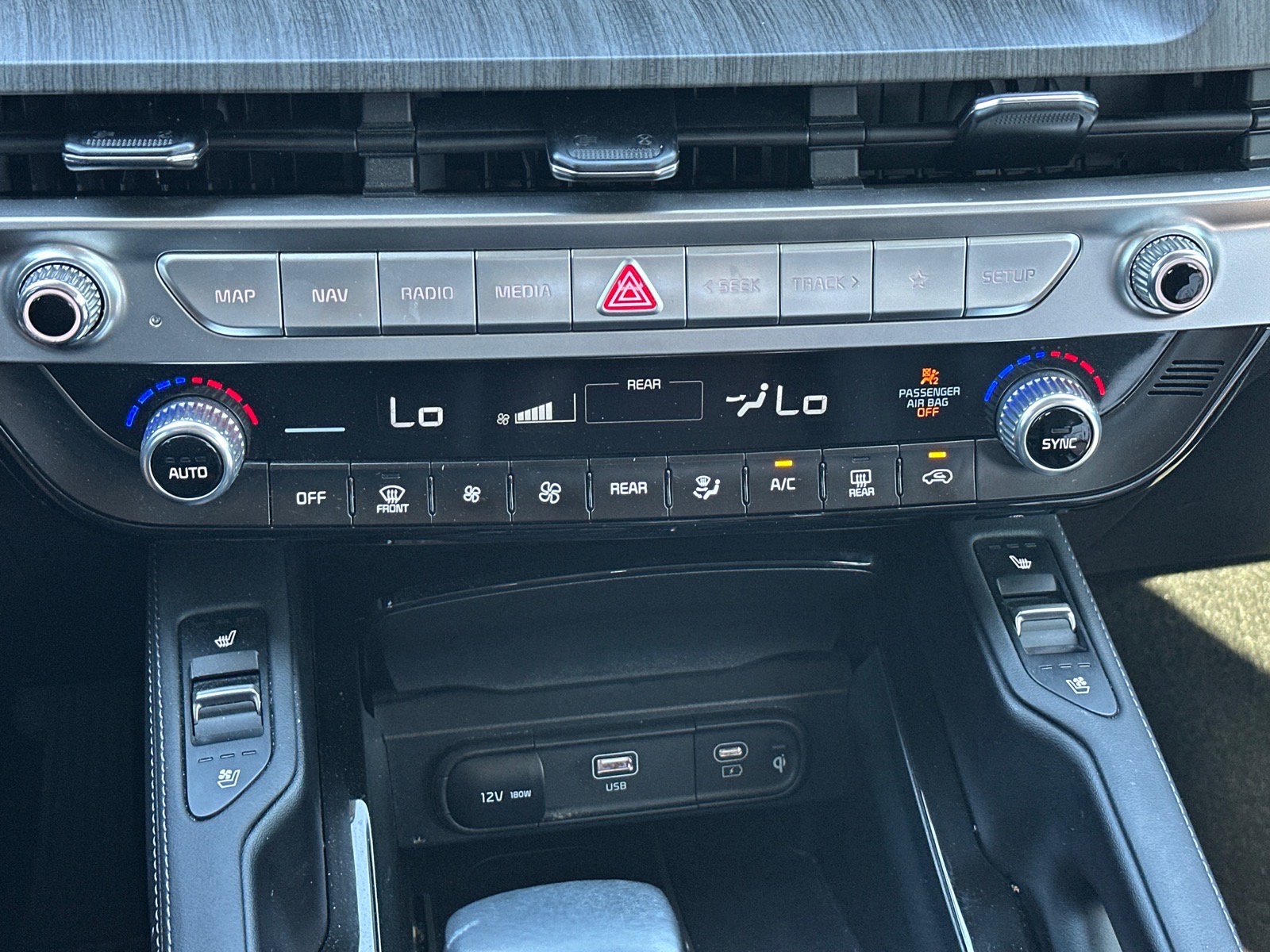 Certified 2024 Kia Telluride EX FWD image 15